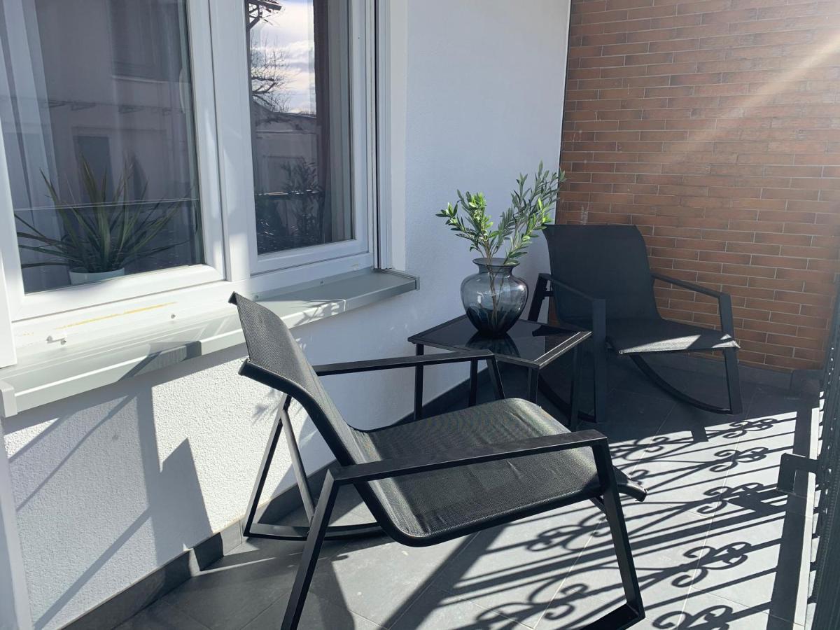 Prime Host Balcony Apartment Karlsruhe Exterior foto